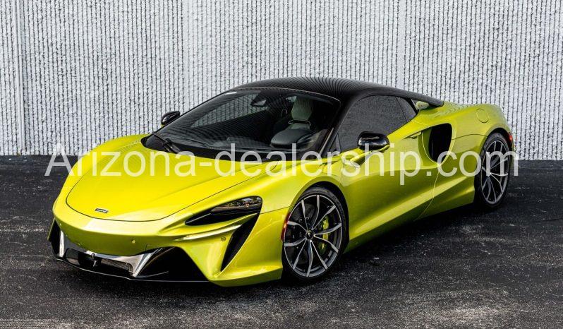 2023 McLaren Artura full