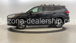 2019 Toyota Highlander LE Plus full