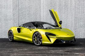 2023 McLaren Artura