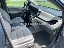 2017 Toyota Sienna XLE Premium full