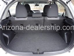 2015 Toyota Yaris L full