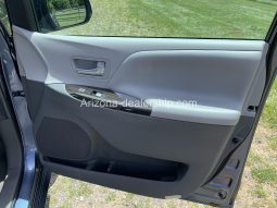 2017 Toyota Sienna XLE Premium full