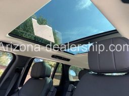 2023 Land Rover Range Rover SE full