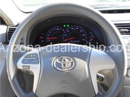 2010 Toyota Camry LE full