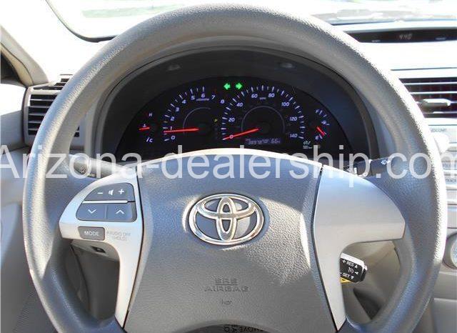 2010 Toyota Camry LE full