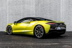 2023 McLaren Artura full