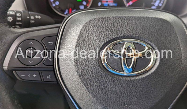 2021 Toyota RAV4 XLE Premium full