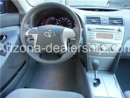 2011 Toyota Camry LE full