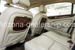 2008 Jaguar XJ XJ Vanden Plas Sedan 4D full