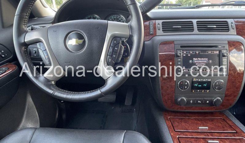 2011 Chevrolet Suburban LTZ 4WD full