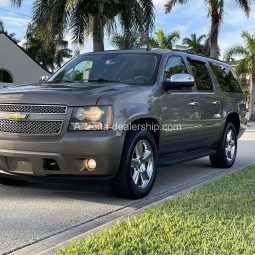 2011 Chevrolet Suburban LTZ 4WD full