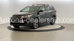 2019 Toyota Highlander LE Plus full