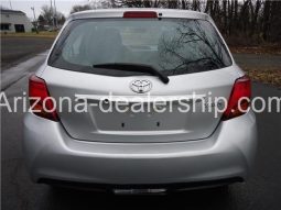 2015 Toyota Yaris L full