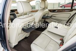 2008 Jaguar XJ XJ Vanden Plas Sedan 4D full