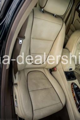 2008 Jaguar XJ XJ Vanden Plas Sedan 4D full