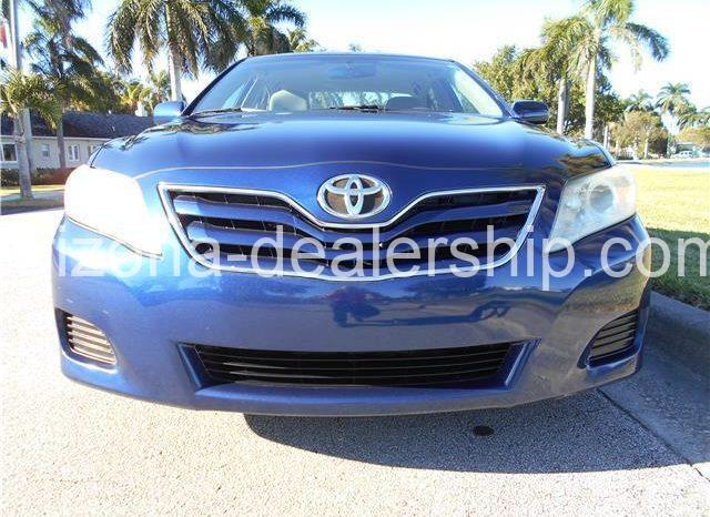 2010 Toyota Camry LE full