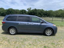 2017 Toyota Sienna XLE Premium full