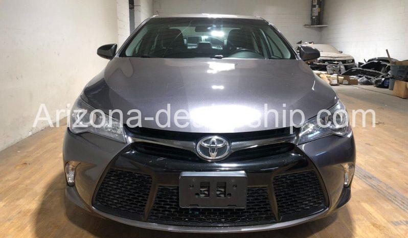 2017 Toyota Camry SE full