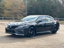 2022 Toyota Camry Hybrid XSE full