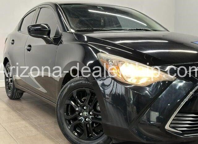 2017 Toyota Yaris iA Sedan 4D full