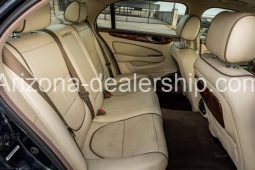 2008 Jaguar XJ XJ Vanden Plas Sedan 4D full