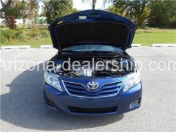 2011 Toyota Camry LE full