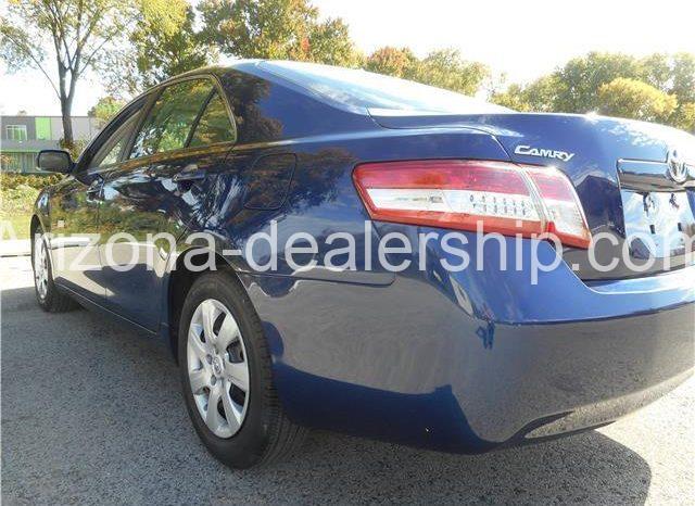 2011 Toyota Camry LE full