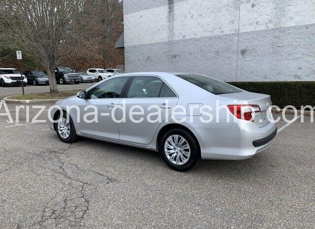 2014 Toyota Camry SE full