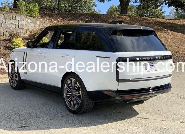 2023 Land Rover Range Rover SE full