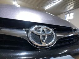 2017 Toyota Camry SE full