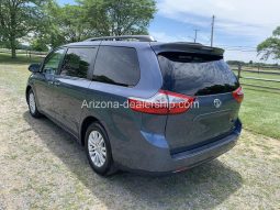 2017 Toyota Sienna XLE Premium full