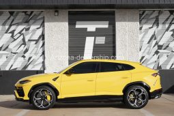 2022 Lamborghini Urus full