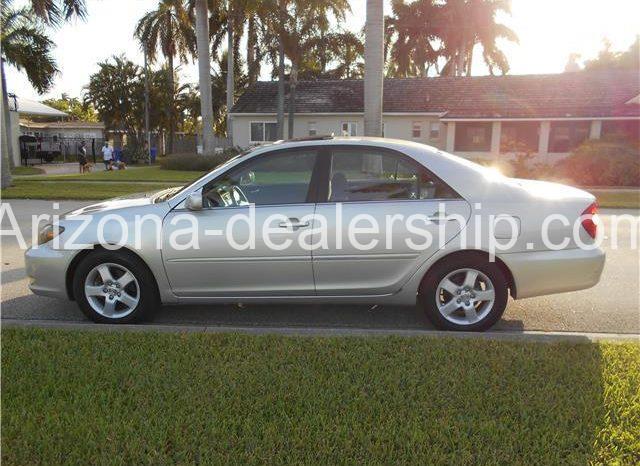 2004 Toyota Camry SE full