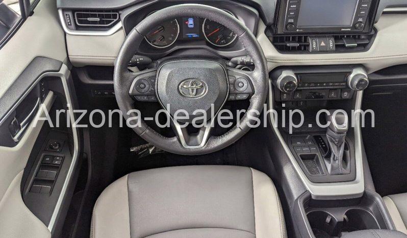 2021 Toyota RAV4 XLE Premium full