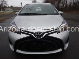 2015 Toyota Yaris L full