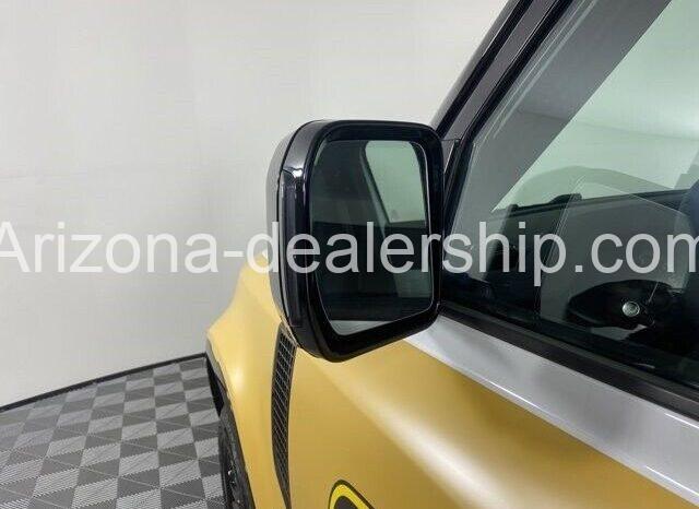 2023 Land Rover Defender S full