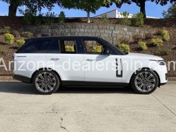 2023 Land Rover Range Rover SE full