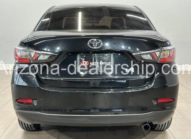 2017 Toyota Yaris iA Sedan 4D full