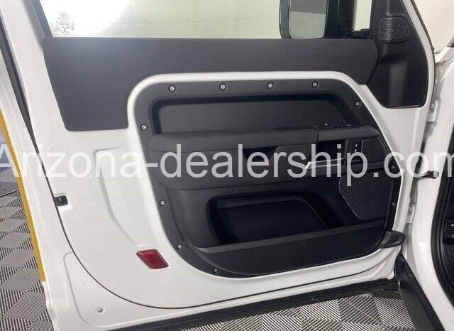 2023 Land Rover Defender S full