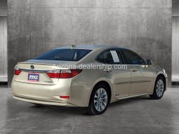 2015 Lexus ES 300h Hybrid full