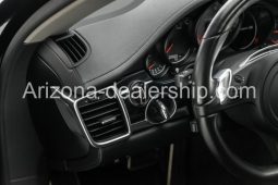 2016 Porsche Panamera full