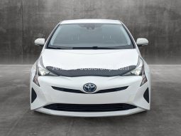 2018 Toyota Prius Three full