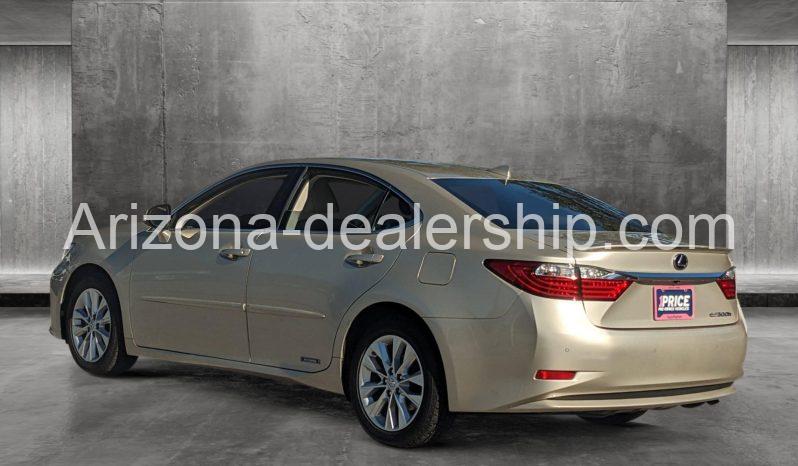 2015 Lexus ES 300h Hybrid full