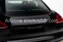 2016 Porsche Panamera full