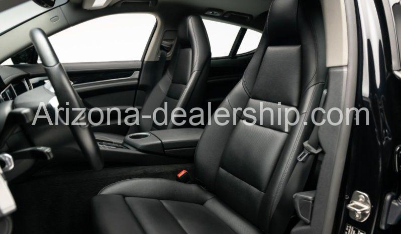 2016 Porsche Panamera full