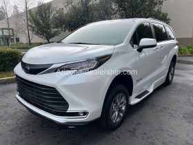 2022 Toyota Sienna XLE