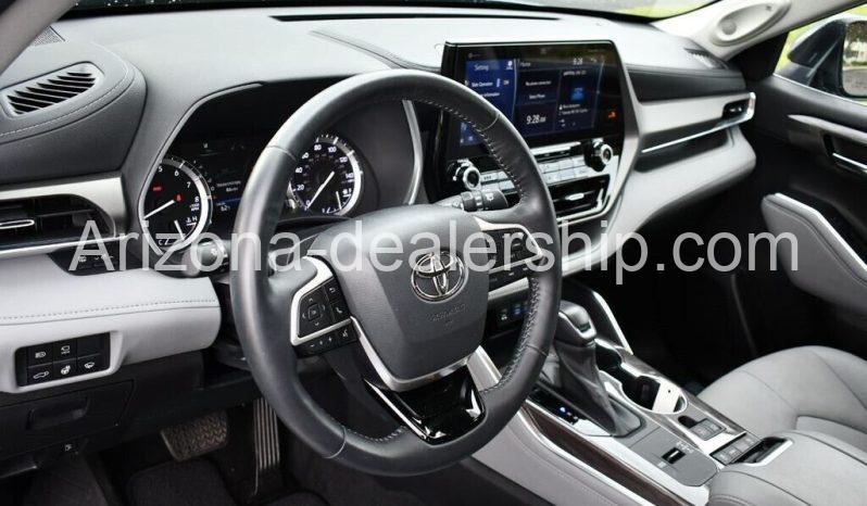 2022 Toyota Highlander Limited full