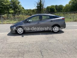 2020 Toyota Prius LE full