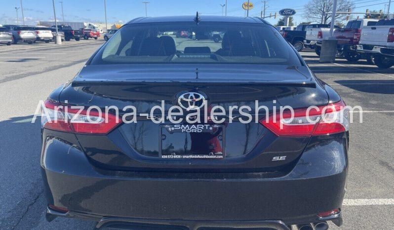 2020 Toyota Camry SE full