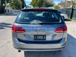 2017 Volkswagen Golf full